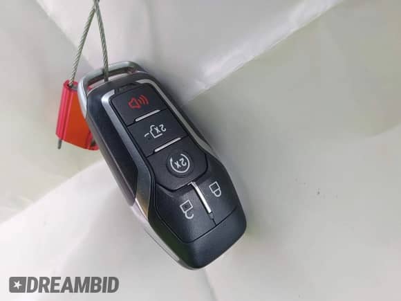 2015 Ford F-150 XLT z VIN 1FTEW1EG4FFB61652, wystawiony jako IAAI lot #42497075 z przebiegiem 119 571 mil mil oraz . Historia ofert i sprzedaży dostępna na DreamBid. Obrazek 11.