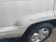 2001 Jeep Grand Cherokee Limited с VIN 1J4GX58S11C571004, выставлен на аукционе IAAI как лот 43261170 с пробегом 205 370 миль миль и . История ставок и продаж доступна на DreamBid. Изображение 6.