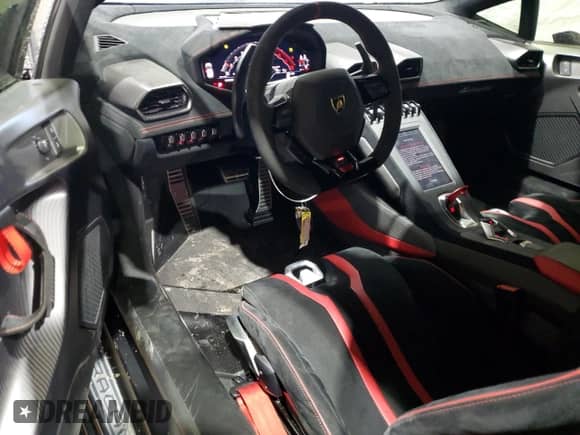 2021 Lamborghini Huracan with VIN ZHWUA6ZX5MLA17845, listed as a Copart auction lot 42421405 with 8,006 mi miles and Salvage title. Bid and sale history available at DreamBid. Image 8.