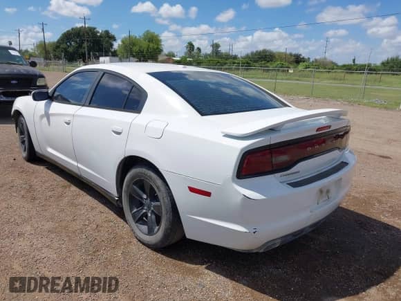 2014 Dodge Charger SE with VIN 2C3CDXBG1EH280927, listed as a IAAI auction lot 43306918 with Not provided miles and . Bid and sale history available at DreamBid. Image 3.