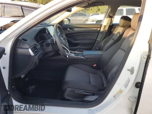 2018 Honda Accord with VIN 1HGCV3F1XJA010418, listed as a Copart auction lot 69034075 with 87,533 mi miles and Salvage title. Bid and sale history available at DreamBid. Image 7.