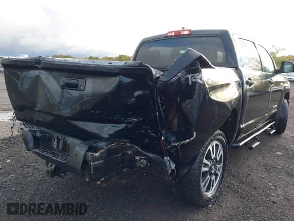 2020 Toyota Tundra SR5 z VIN 5TFDY5F15LX944170, wystawiony jako IAAI lot #43455891 z przebiegiem 92 851 mil mil oraz . Historia ofert i sprzedaży dostępna na DreamBid. Obrazek 6.