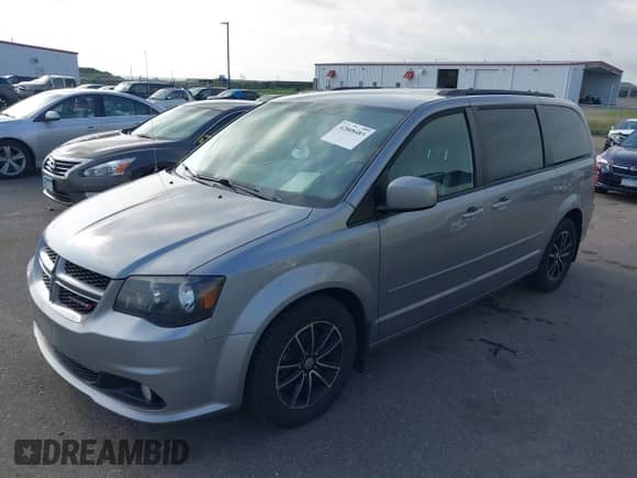 2015 Dodge Grand Caravan R/T with VIN 2C4RDGEG6FR682505, listed as a IAAI auction lot 42808483 with 100,972 mi miles and . Bid and sale history available at DreamBid. Image 17.
