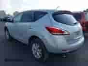 2014 Nissan Murano SV z VIN JN8AZ1MU2EW410143, wystawiony jako IAAI lot #42788077 z przebiegiem 199 118 mil mil oraz . Historia ofert i sprzedaży dostępna na DreamBid. Obrazek 3.