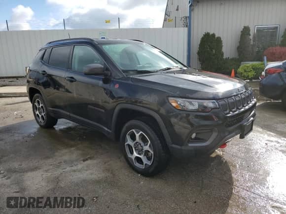 2022 Jeep Compass Trailhawk z VIN 3C4NJDDB3NT162401, wystawiony jako Copart lot #55527765 z przebiegiem 65 579 mil mil oraz Szkoda całkowita • Salvage title. Historia ofert i sprzedaży dostępna na DreamBid. Obrazek 4.