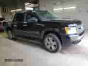 2009 Chevrolet Avalanche LTZ z VIN 3GNFK32099G228064, wystawiony jako Copart lot #55728085 z przebiegiem 162 389 mil mil oraz Szkoda całkowita • Salvage title. Historia ofert i sprzedaży dostępna na DreamBid. Obrazek 4.