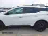 2018 Nissan Murano SV z VIN 5N1AZ2MG4JN154689, wystawiony jako IAAI lot #42287787 z przebiegiem 92 449 mil mil oraz . Historia ofert i sprzedaży dostępna na DreamBid. Obrazek 14.