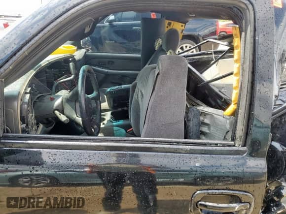 1999 GMC Sierra 1500 SLE с VIN 1GTEC14T5XZ521406, выставлен на аукционе Copart как лот 68481555 с пробегом 250 129 миль миль и Списание • Salvage title. История ставок и продаж доступна на DreamBid. Изображение 7.