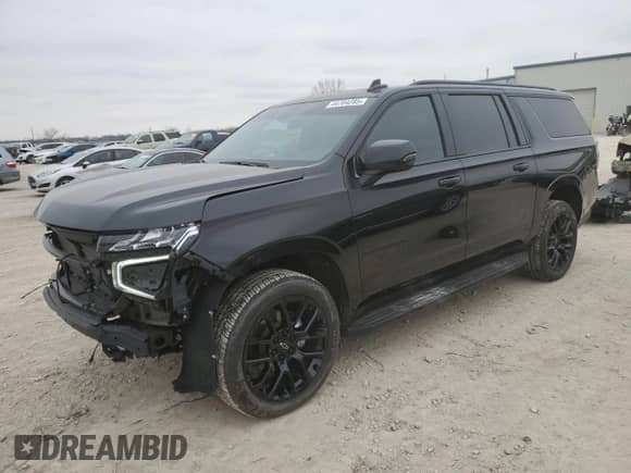 2023 Chevrolet Suburban RST с VIN 1GNSKEKD9PR513633, выставлен на аукционе Copart как лот 44704285 с пробегом 7 952 миль миль и Списание • Salvage title. История ставок и продаж доступна на DreamBid. Изображение 1.