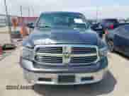 2018 Ram 1500 Big Horn z VIN 1C6RR7GT4JS199346, wystawiony jako IAAI lot #42424832 z przebiegiem 125 858 mil mil oraz . Historia ofert i sprzedaży dostępna na DreamBid. Obrazek 12.
