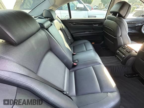 2013 BMW 7 Series 740Li with VIN WBAYE4C58DDW22540, listed as a Copart auction lot 80589825 with 115,026 mi miles and Clean title. Bid and sale history available at DreamBid. Image 6.