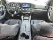 2024 Mercedes-Benz GLS 580 z VIN 4JGFF8FE6RB226910, wystawiony jako Copart lot #59205985 z przebiegiem 8 161 mil mil oraz Szkoda całkowita • Salvage title. Historia ofert i sprzedaży dostępna na DreamBid. Obrazek 8.