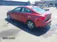 2012 Volvo S60 T5 с VIN YV1622FS1C2051230, выставлен на аукционе IAAI как лот 42949592 с пробегом 135 248 миль миль и . История ставок и продаж доступна на DreamBid. Изображение 3.