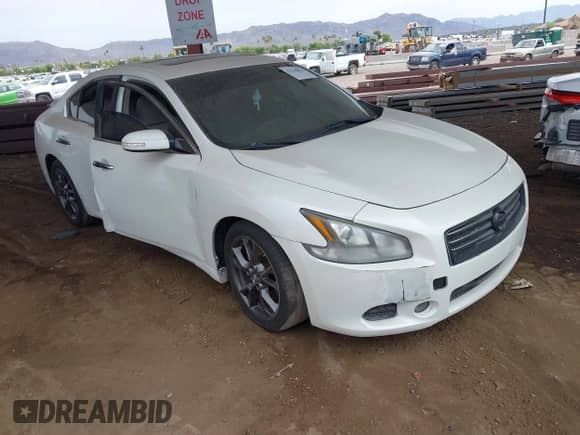 2014 Nissan Maxima S z VIN 1N4AA5AP4EC474684, wystawiony jako IAAI lot #42738825 z przebiegiem 129 531 mil mil oraz . Historia ofert i sprzedaży dostępna na DreamBid. Obrazek 1.