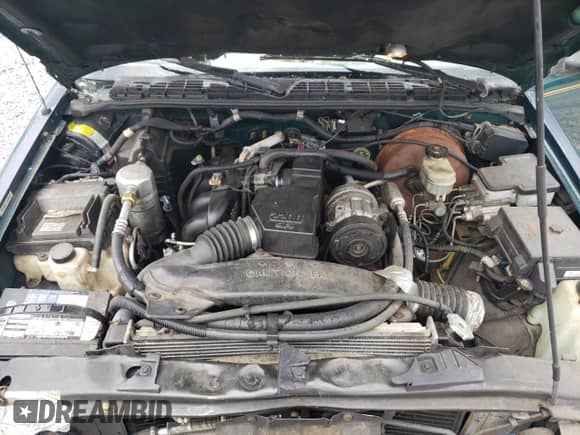 1998 Chevrolet S-10 LS с VIN 1GCCS1945WK140545, выставлен на аукционе Copart как лот 57703665 с пробегом 191 624 миль миль и Чистый • Clean title. История ставок и продаж доступна на DreamBid. Изображение 11.