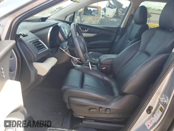 2019 Subaru Ascent Limited z VIN 4S4WMALD6K3468105, wystawiony jako Copart lot #70147025 z przebiegiem Nie podano mil oraz Szkoda całkowita • Salvage title. Historia ofert i sprzedaży dostępna na DreamBid. Obrazek 7.