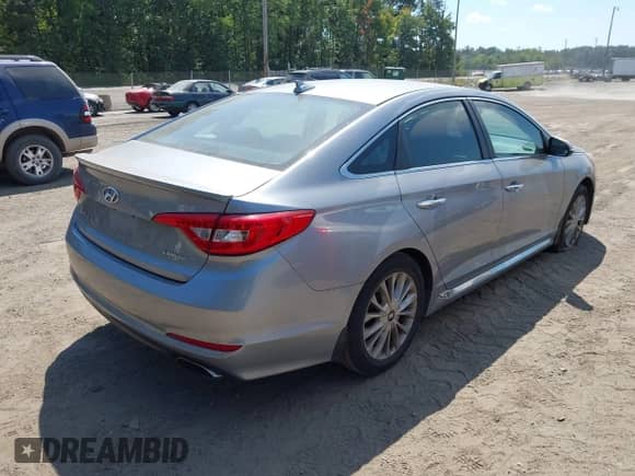 2015 Hyundai Sonata Sport с VIN 5NPE34AF7FH124995, выставлен на аукционе IAAI как лот 43131804 с пробегом 126 997 миль миль и . История ставок и продаж доступна на DreamBid. Изображение 4.