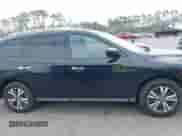 2017 Nissan Pathfinder SV z VIN 5N1DR2MN1HC614098, wystawiony jako IAAI lot #41385181 z przebiegiem 168 114 mil mil oraz . Historia ofert i sprzedaży dostępna na DreamBid. Obrazek 13.