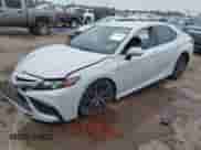 2023 Toyota Camry SE z VIN 4T1G11AK0PU140680, wystawiony jako IAAI lot #43113052 z przebiegiem 99 906 mil mil oraz . Historia ofert i sprzedaży dostępna na DreamBid. Obrazek 17.