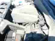 2017 Hyundai Santa Fe SE z VIN KM8SMDHF9HU199644, wystawiony jako IAAI lot #43342777 z przebiegiem 124 210 mil mil oraz . Historia ofert i sprzedaży dostępna na DreamBid. Obrazek 19.
