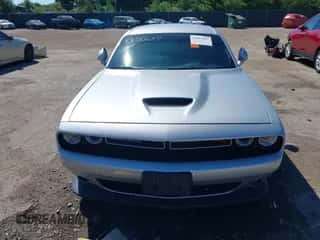 2022 Dodge Challenger R/T with VIN 2C3CDZBT8NH105504, listed as a IAAI auction lot 43083687 with 94,023 mi miles and . Bid and sale history available at DreamBid. Image 6.