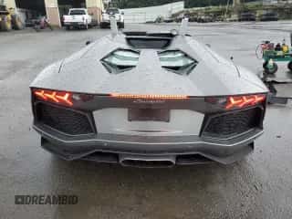 2014 Lamborghini Aventador with VIN ZHWUR1ZD6ELA03035, listed as a Copart auction lot 66784084 with 23,771 mi miles and Salvage title. Bid and sale history available at DreamBid. Image 6.