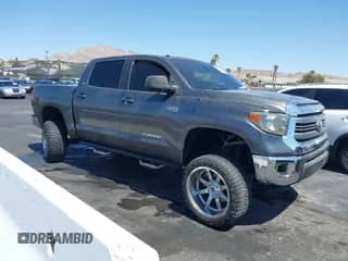 2014 Toyota Tundra SR5 z VIN 5TFEY5F17EX152500, wystawiony jako IAAI lot #41997916 z przebiegiem 131 030 mil mil oraz . Historia ofert i sprzedaży dostępna na DreamBid. Obrazek 1.