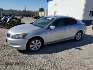 2009 Honda Accord EX-L z VIN 5KBCP36809B501784, wystawiony jako Copart lot #82787015 z przebiegiem 207 473 mil mil oraz Czysty tytuł • Clean title. Historia ofert i sprzedaży dostępna na DreamBid. Obrazek 1.