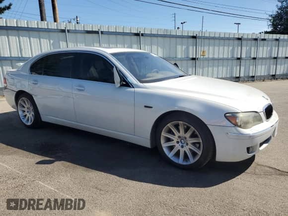 2008 BMW 7 Series 750Li with VIN WBAHN83508DT87791, listed as a Copart auction lot 70558185 with 115,047 mi miles and Salvage title. Bid and sale history available at DreamBid. Image 4.