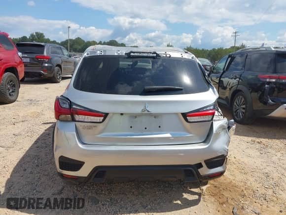 2021 Mitsubishi Outlander ES z VIN JA4APUAU4MU000438, wystawiony jako IAAI lot #43217915 z przebiegiem 63 685 mil mil oraz . Historia ofert i sprzedaży dostępna na DreamBid. Obrazek 16.