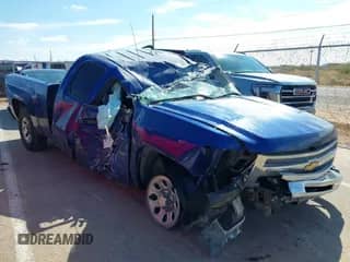 2013 Chevrolet Silverado 1500 LS with VIN 1GCRCREA2DZ177283, listed as a IAAI auction lot 43413952 with Not provided miles and . Bid and sale history available at DreamBid. Image 1.