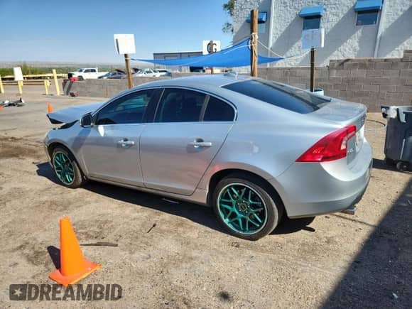 2013 Volvo S60 T5 с VIN YV1612FH8D2175259, выставлен на аукционе Copart как лот 69475315 с пробегом 115 089 миль миль и Списание • Salvage title. История ставок и продаж доступна на DreamBid. Изображение 2.