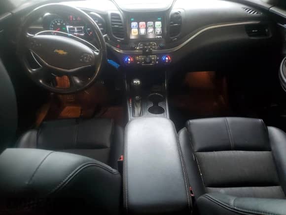 2016 Chevrolet Impala LT z VIN 2G1115S31G9203171, wystawiony jako Copart lot #66670045 z przebiegiem 141 571 mil mil oraz Szkoda całkowita • Salvage title. Historia ofert i sprzedaży dostępna na DreamBid. Obrazek 8.