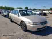 2000 Honda Accord LX с VIN 1HGCG6650YA089106, выставлен на аукционе Copart как лот 69727335 с пробегом 137 056 миль миль и Списание • Salvage title. История ставок и продаж доступна на DreamBid. Изображение 4.