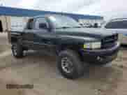 2001 Dodge 2500 z VIN 3B7KF23681G763223, wystawiony jako Copart lot #58400115 z przebiegiem 212 028 mil mil oraz Szkoda całkowita • Salvage title. Historia ofert i sprzedaży dostępna na DreamBid. Obrazek 4.