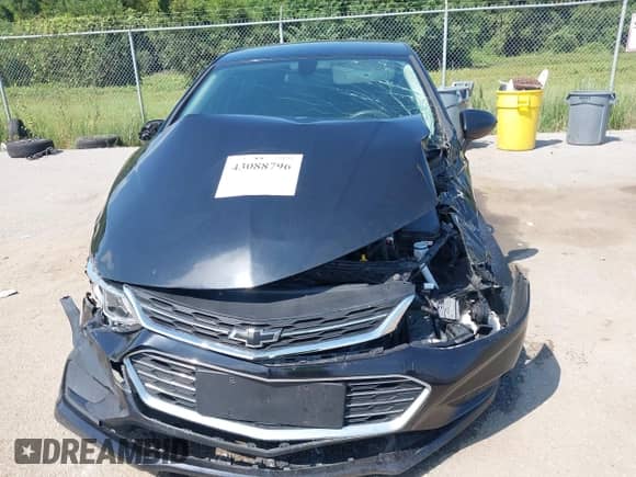 2018 Chevrolet Cruze LS с VIN 1G1BC5SM6J7178008, выставлен на аукционе IAAI как лот 43088796 с пробегом 104 712 миль миль и . История ставок и продаж доступна на DreamBid. Изображение 12.