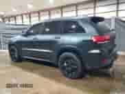 2021 Jeep Grand Cherokee Trackhawk z VIN 1C4RJFN91MC788855, wystawiony jako Copart lot #84001195 z przebiegiem 28 720 mil mil oraz Szkoda całkowita • Salvage title. Historia ofert i sprzedaży dostępna na DreamBid. Obrazek 2.