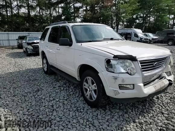 2010 Ford Explorer XLT с VIN 1FMEU7DE0AUA11028, выставлен на аукционе Copart как лот 80135835 с пробегом 133 746 миль миль и Списание • Salvage title. История ставок и продаж доступна на DreamBid. Изображение 14.