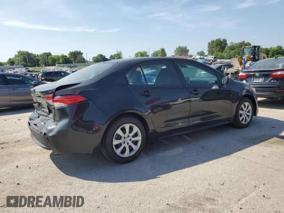 2021 Toyota Corolla LE with VIN 5YFEPMAE0MP187237, listed as a Copart auction lot 61980425 with 63,806 mi miles and Salvage title. Bid and sale history available at DreamBid. Image 3.