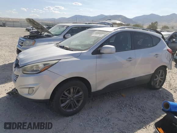 2015 Hyundai Tucson SE z VIN KM8JUCAG1FU972192, wystawiony jako Copart lot #80457985 z przebiegiem 137 808 mil mil oraz Szkoda całkowita • Salvage title. Historia ofert i sprzedaży dostępna na DreamBid. Obrazek 1.