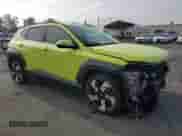 2024 Hyundai Kona Limited с VIN KM8HE3A30RU062790, выставлен на аукционе Copart как лот 60060375 с пробегом 36 459 миль миль и Списание • Salvage title. История ставок и продаж доступна на DreamBid. Изображение 4.