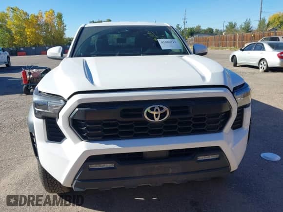 2024 Toyota Tacoma SR5 with VIN 3TYLB5JN9RT004030, listed as a IAAI auction lot 43486815 with 27,397 mi miles and . Bid and sale history available at DreamBid. Image 12.