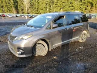 2016 Toyota Sienna SE с VIN 5TDXK3DC6GS714432, выставлен на аукционе Copart как лот 86454014 с пробегом 141 985 миль миль и На запчасти • Non repairable. История ставок и продаж доступна на DreamBid. Изображение 1.