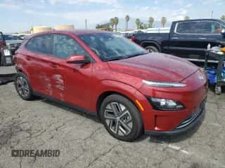 2023 Hyundai Kona SE z VIN KM8K23AG6PU184844, wystawiony jako Copart lot #82161415 z przebiegiem 77 033 mil mil oraz Szkoda całkowita • Salvage title. Historia ofert i sprzedaży dostępna na DreamBid. Obrazek 4.