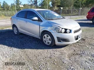 2015 Chevrolet Sonic LS с VIN 1G1JA5SH1F4167544, выставлен на аукционе IAAI как лот 43456659 с пробегом 100 248 миль миль и . История ставок и продаж доступна на DreamBid. Изображение 1.