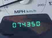 2004 Jeep Grand Cherokee Overland с VIN 1J8GW68J94C365142, выставлен на аукционе IAAI как лот 43343450 с пробегом 74 350 миль миль и . История ставок и продаж доступна на DreamBid. Изображение 15.