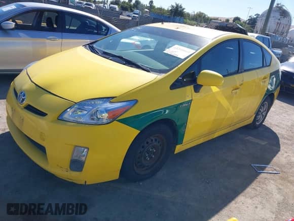 2011 Toyota Prius II with VIN JTDKN3DU5B1338287, listed as a IAAI auction lot 43398049 with 465,239 mi miles and . Bid and sale history available at DreamBid. Image 2.