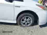 2011 Toyota Prius III z VIN JTDKN3DUXB5341887, wystawiony jako IAAI lot #42765714 z przebiegiem 125 809 mil mil oraz . Historia ofert i sprzedaży dostępna na DreamBid. Obrazek 6.