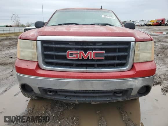 2008 GMC Sierra 1500 SL with VIN 2GTEK13C981310353, listed as a Copart auction lot 88558965 with 229,469 mi miles and Salvage title. Bid and sale history available at DreamBid. Image 5.