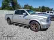 2015 Ram 1500 Laramie z VIN 1C6RR7NT5FS730886, wystawiony jako Copart lot #82410115 z przebiegiem 245 301 mil mil oraz Szkoda całkowita • Salvage title. Historia ofert i sprzedaży dostępna na DreamBid. Obrazek 4.